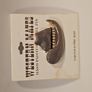 18kt Gold Layered Hand Painted Emamel Western Hat Pin Broch Gray Gold